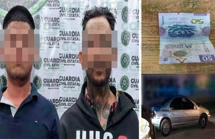 Detienen a dos hombres por manejar a alta velocidad y ofrecer soborno a policías